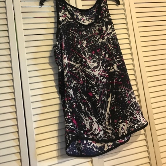 3 for $30 NWT black splatter paint Blouse size M - Picture 3 of 5